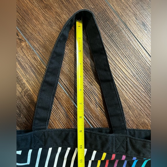 Tote bag with geometric pattern. 100% cotton. No brand tag. - Picture 6 of 10